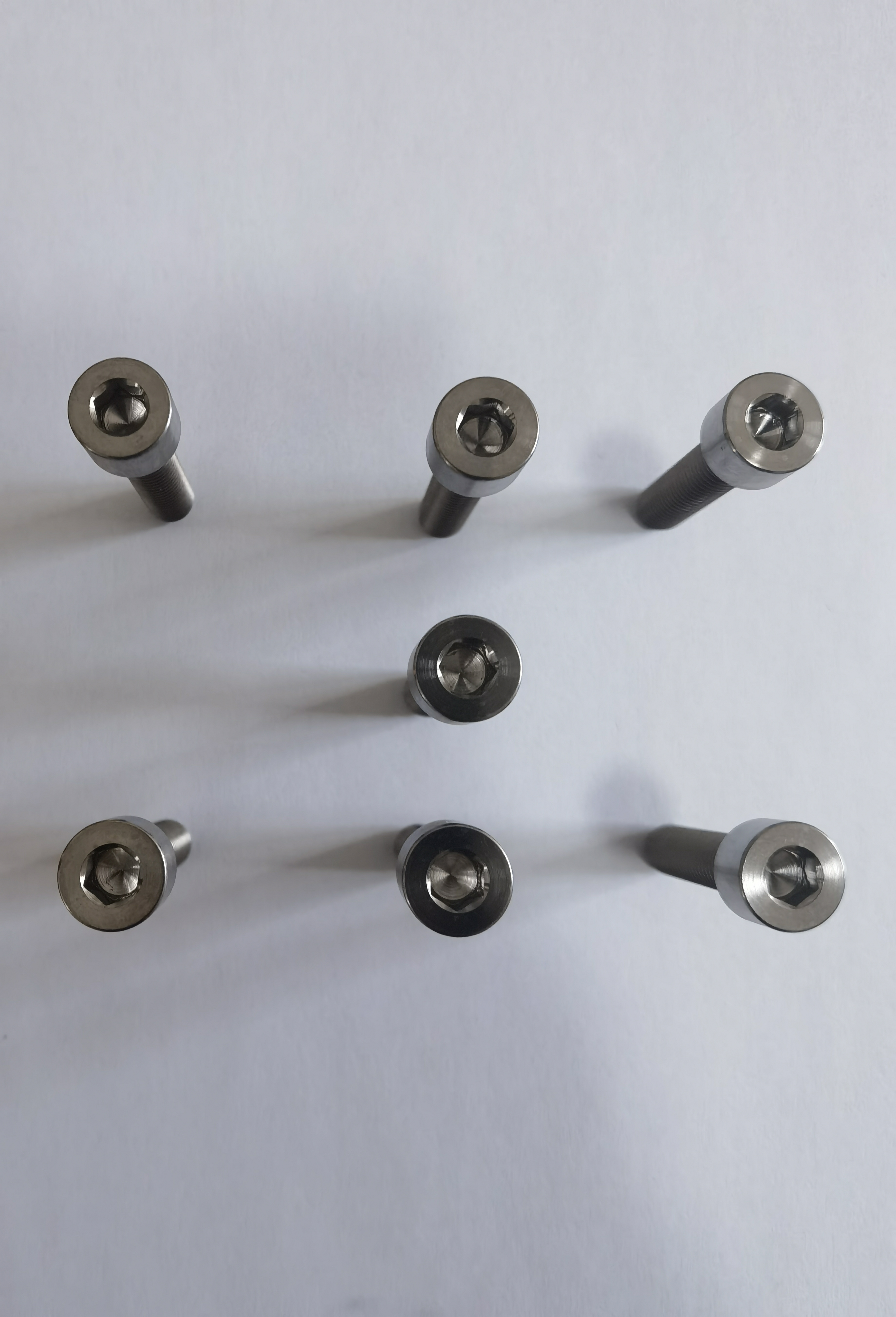 Titanium Hexagon Socket Head Cap Screws DIN7984 Grade2 Grade5